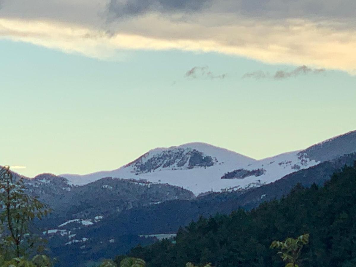 Casa Rural Pirineu Nevà Esterno foto