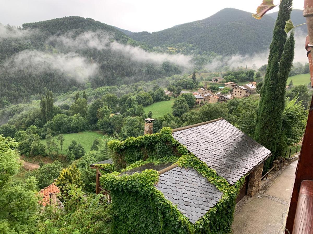 Casa Rural Pirineu Nevà Esterno foto