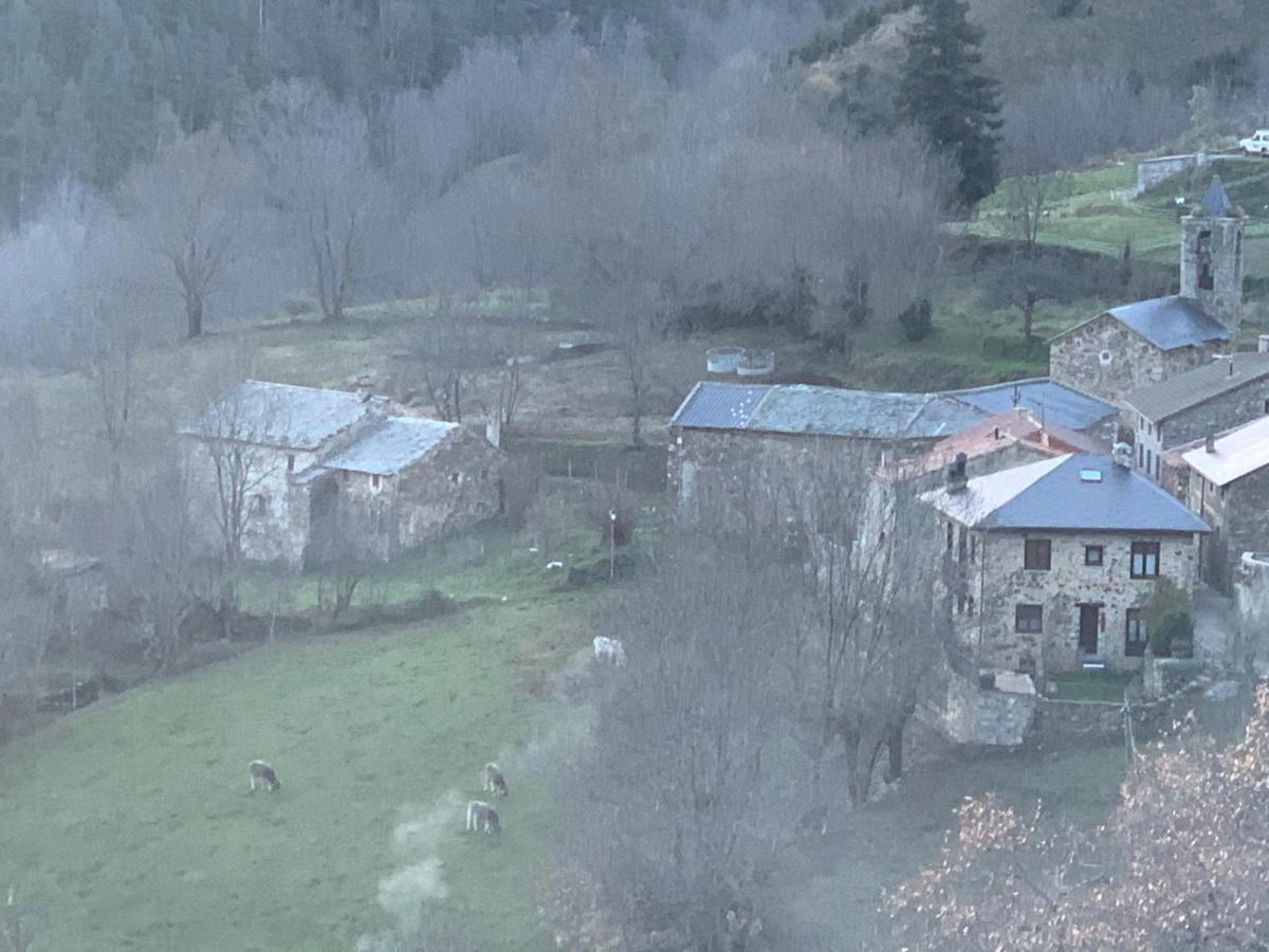Casa Rural Pirineu Nevà Esterno foto