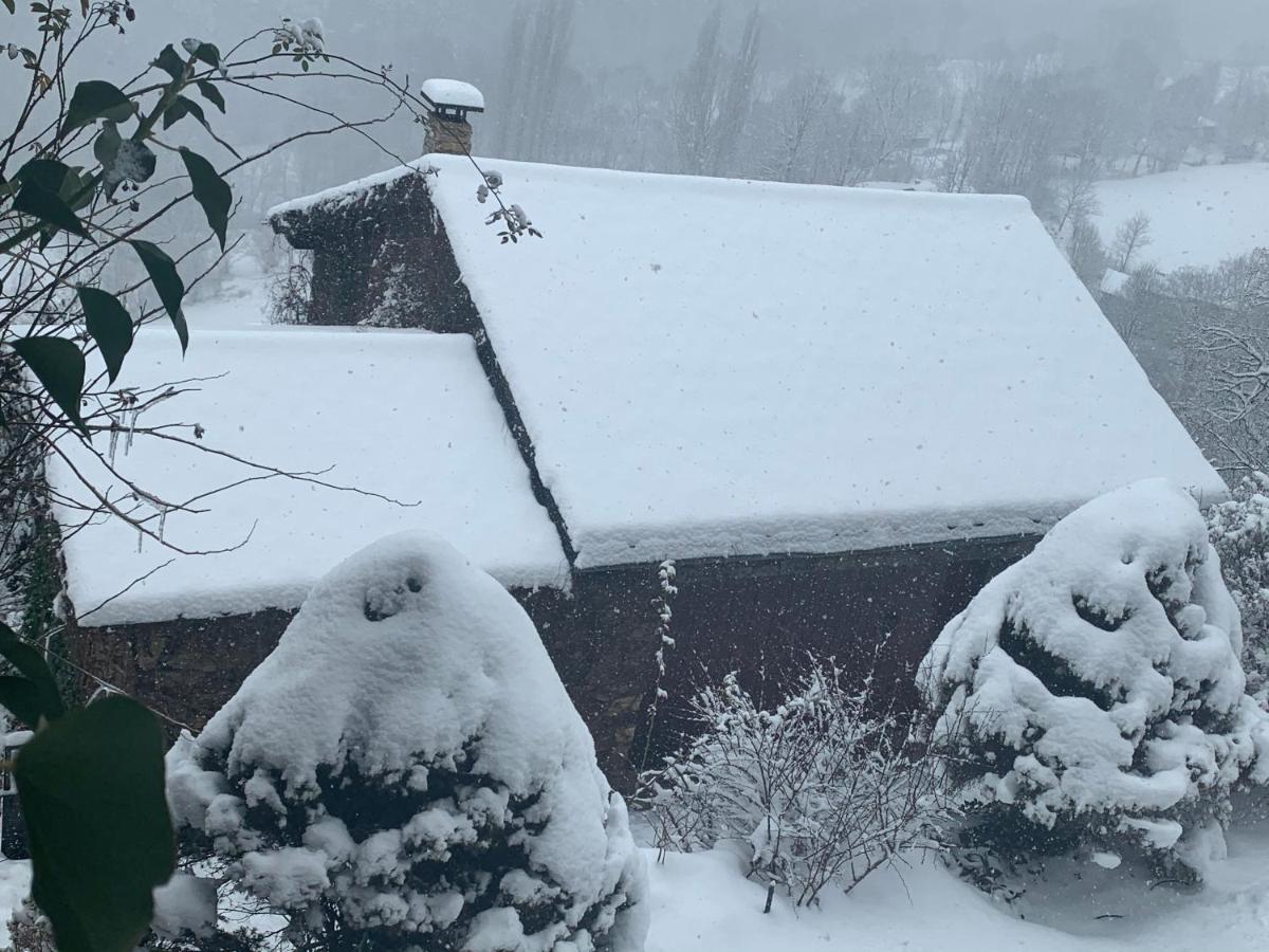 Casa Rural Pirineu Nevà Esterno foto