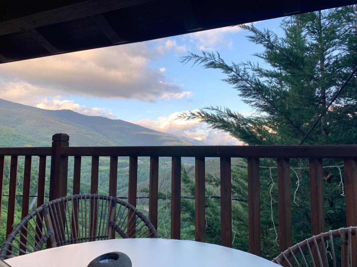 Casa Rural Pirineu Nevà Esterno foto